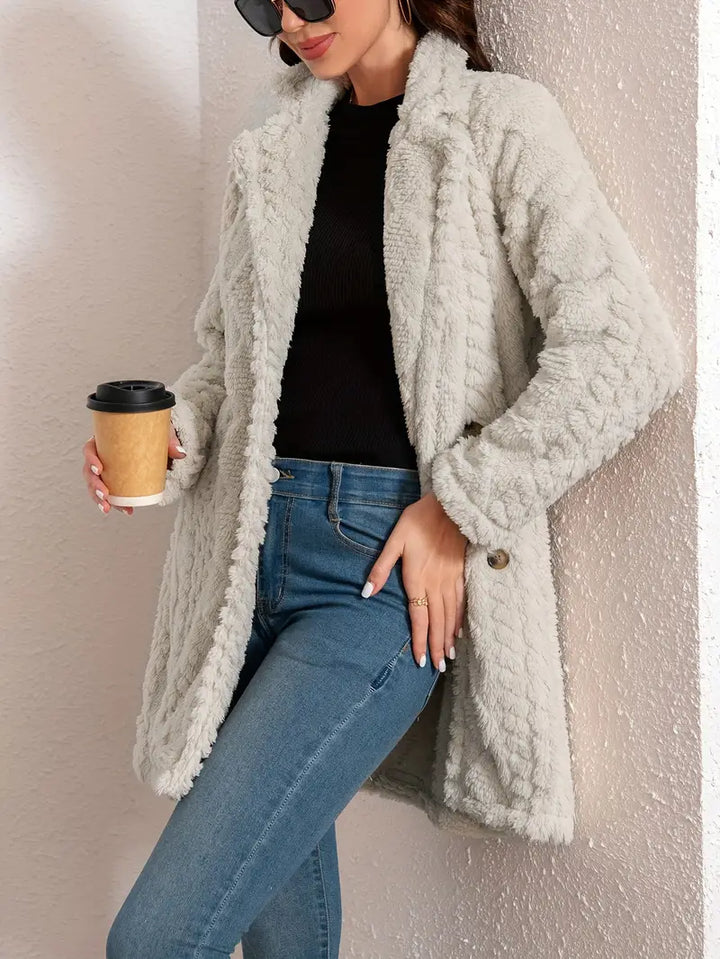 Léa - Cozy Faux Fur Coat