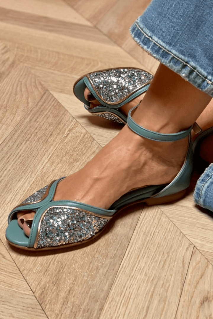 BRIGITTA | Elegant Glitter Flat Sandals Perfect for Any Occasion