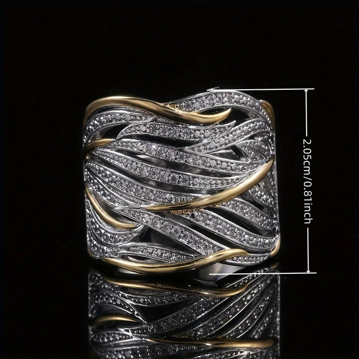 Liora™ | Sculpted Spiral Band