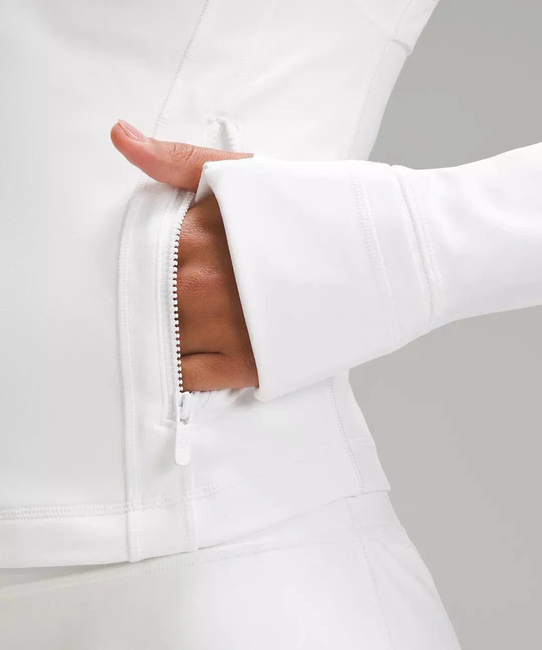 Ivelyn™ | Timeless Outer Charm