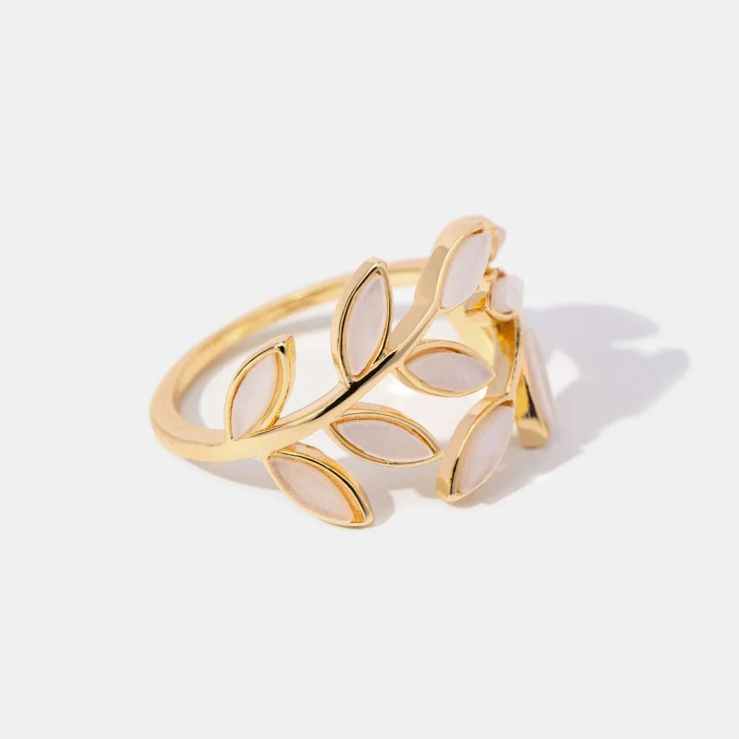 Serene™ | Polished Leaf Ring